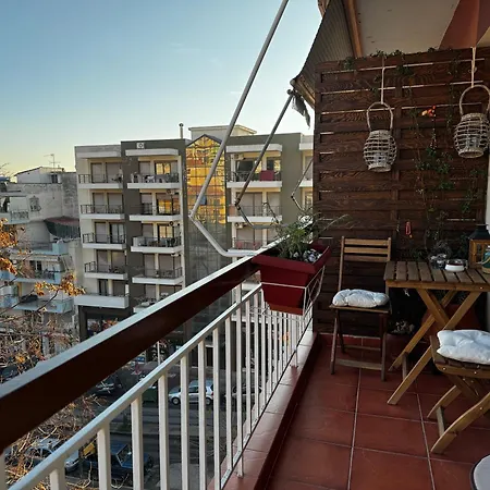 Cozy Place Near Historic Center 테살로니키