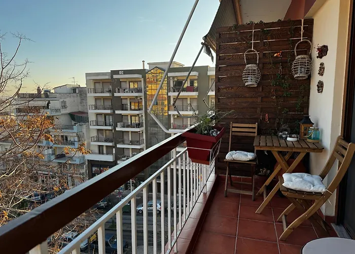 Cozy Place Near Historic Center 테살로니키